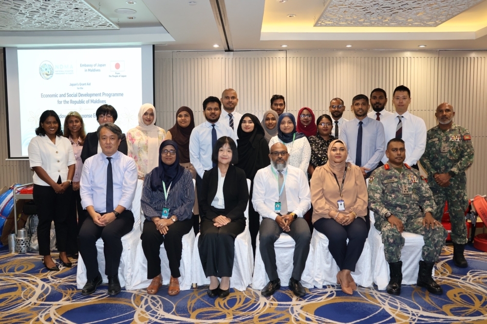 国家災害管理庁に対する災害対応能力強化のため機材引渡式